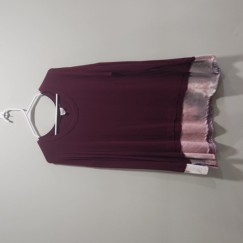 Nellie Mae women's maroon top. Size Large